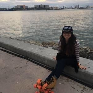 Meet your Posher, Andrea